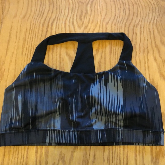 Gap Fit workout tops - Picture 5 of 13